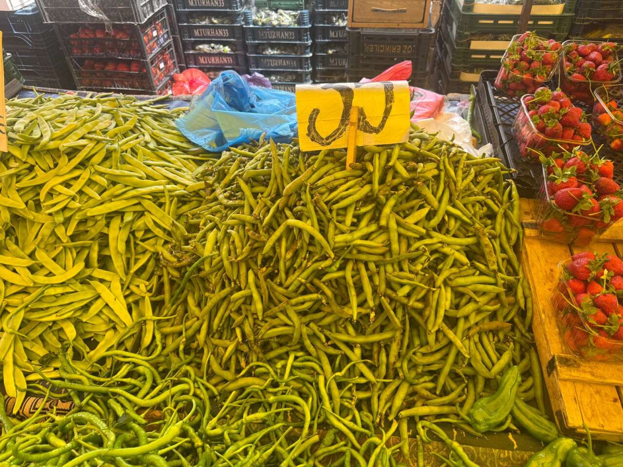 Konya pazarlarında etiket şaşkınlığı! Çoğu yarım yarım satılıyor 3